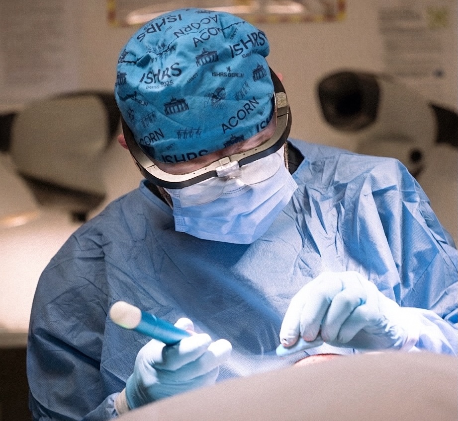 FUE vs FUT Hair Transplant: Which Method Is Best For UK Patients? 3