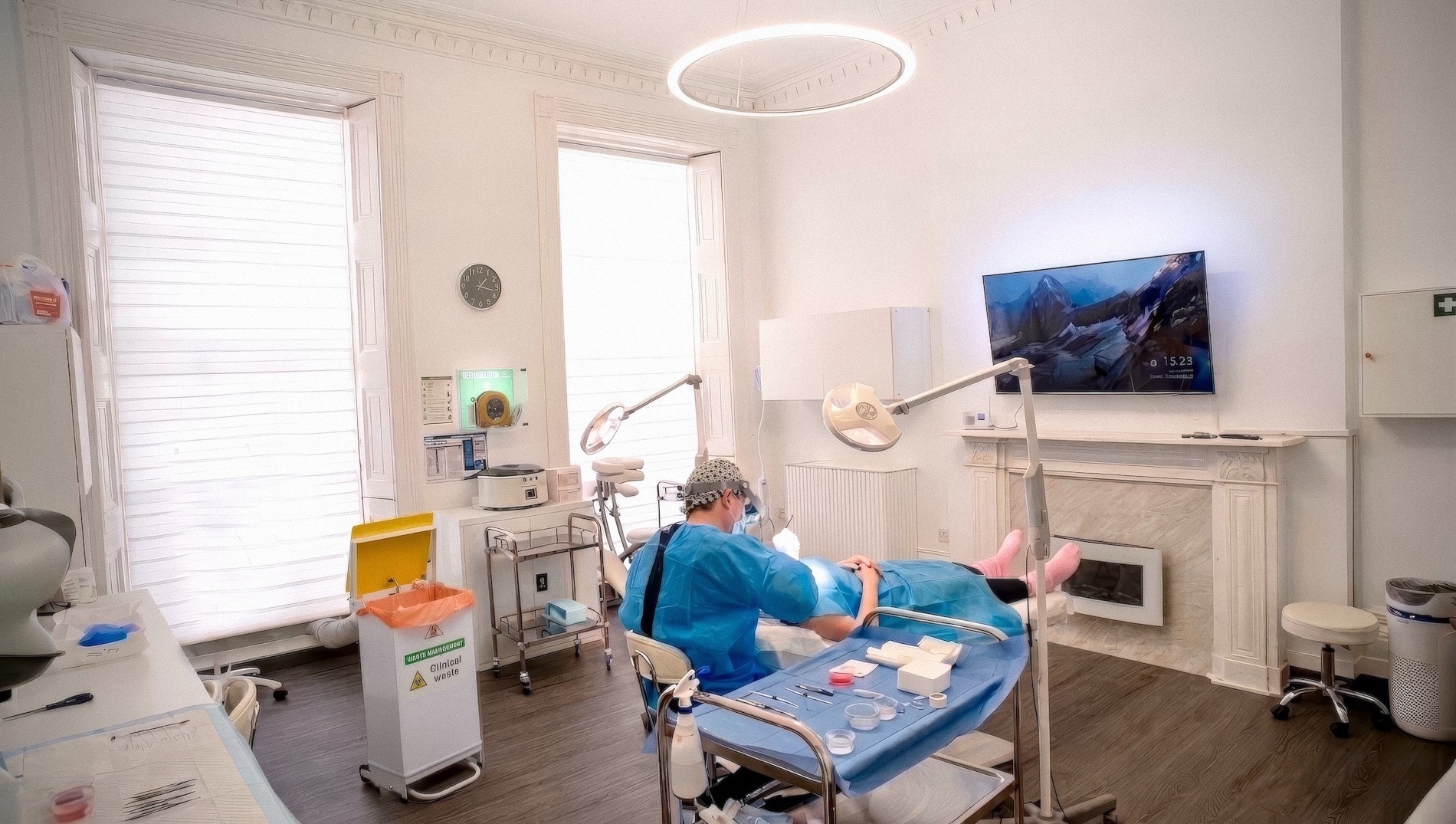 Female Hair Transplant in the UK: Is It Right for You? Costs, Results & Considerations 1
